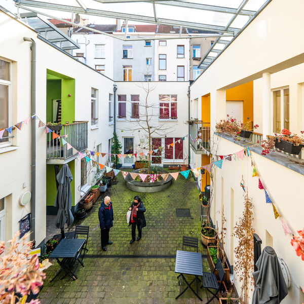 Cour Maison Biloba Huis 
